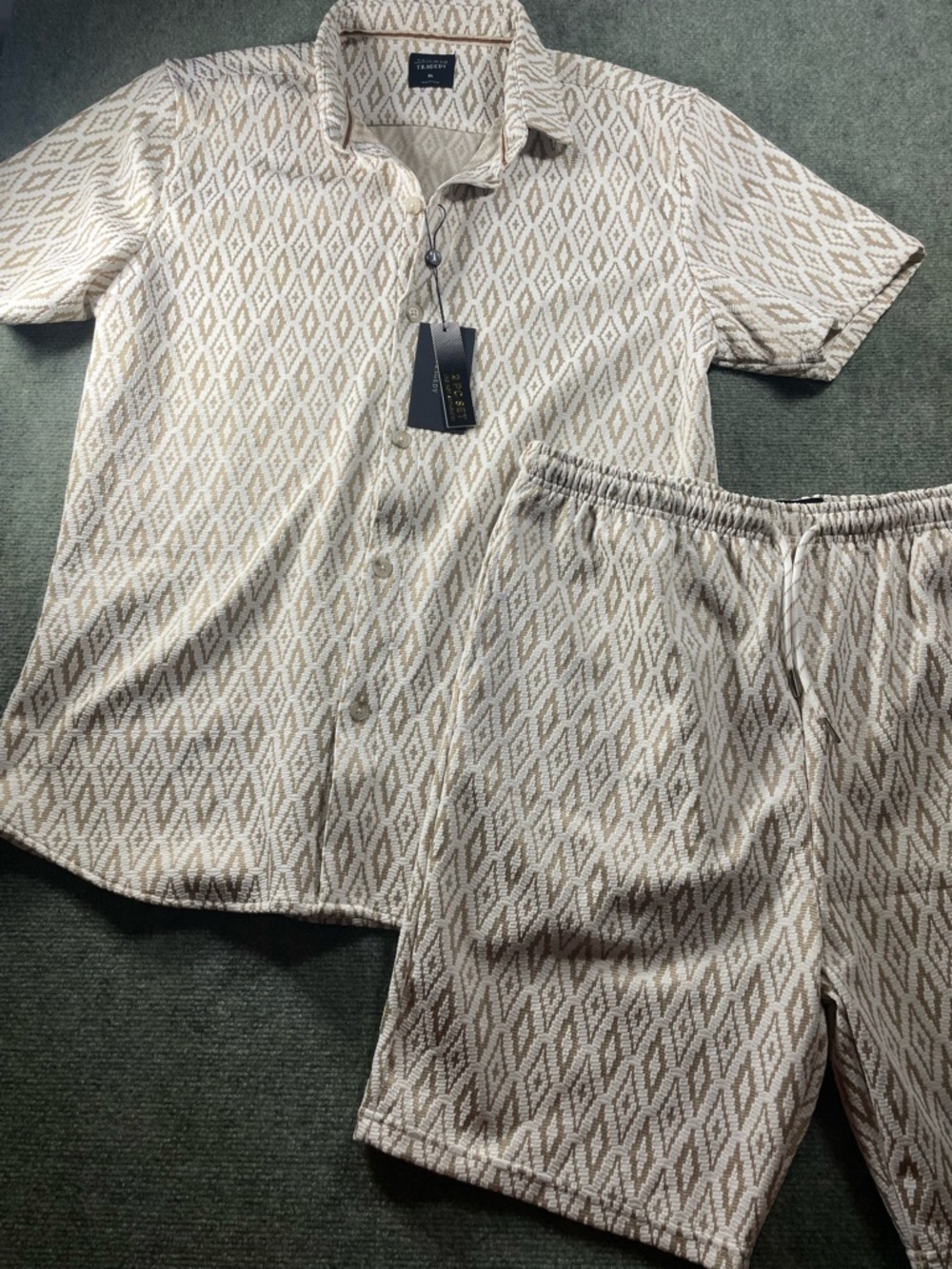 Triumph Men's Short Sleeve Button-Down Set in Cream and Brown Diamond Print Set